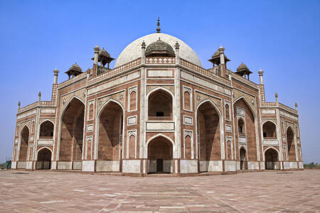 Fassade des Humayun-Mausoleums in Delhi, Indien