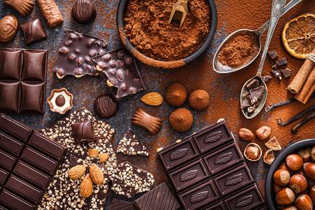 Chocolate bars and cocoa powder