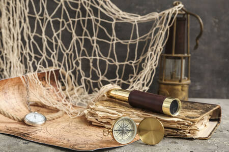 Barang navigasi vintage