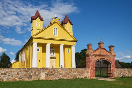 Църква в Данюшево, Беларус