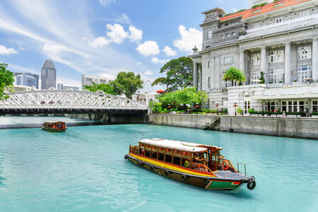 Barcos en Singapur