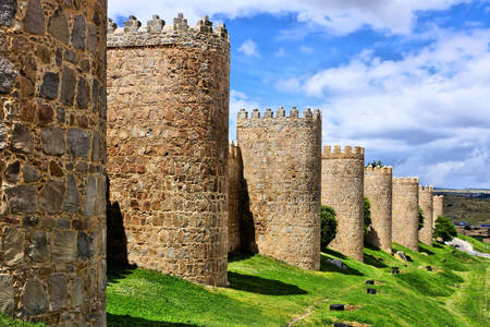 Vista del muro della fortezza di Avila