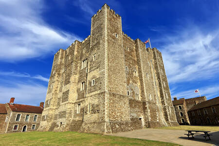 Дуврский замок на фоне неба