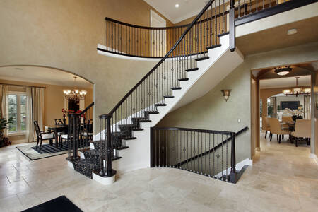 Foyer avec escalier