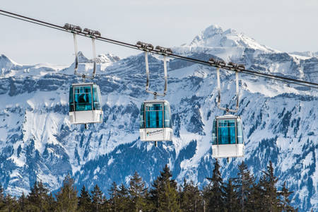 Ски лифт в Алпите