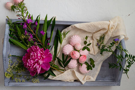 Flowers and pink marshmallows