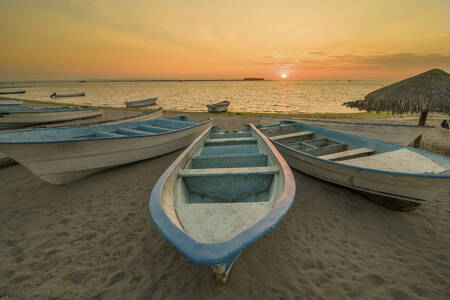 Brodovi na plaži u La Paz