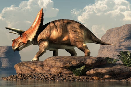 Торозавр на камне