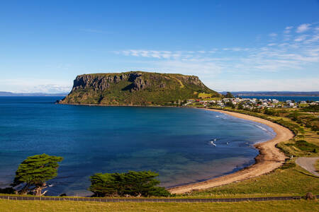 Uitzicht op Mount Nut en de stad Stanley in Tasmanië