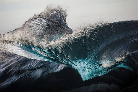 Onde oceaniche smeraldo