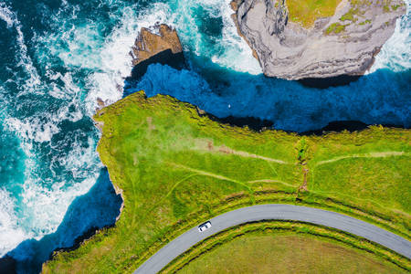 Vista aérea da costa da Irlanda