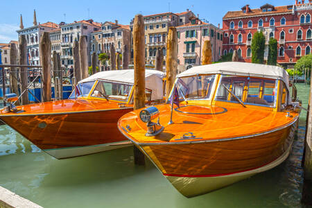 Venedik'teki tekneler