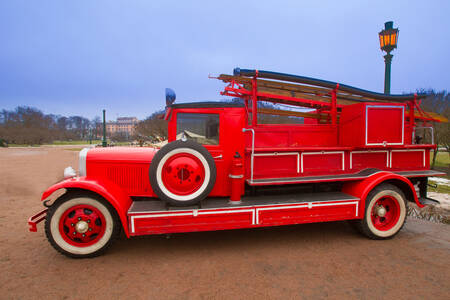 Παλαιό πυροσβεστικό όχημα