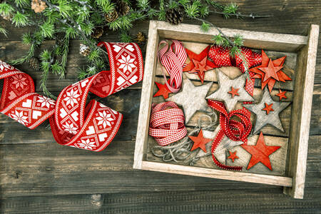 Рождественские украшения и ленточки