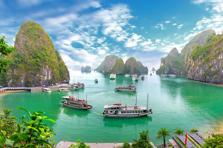 Vedere spre Golful Halong