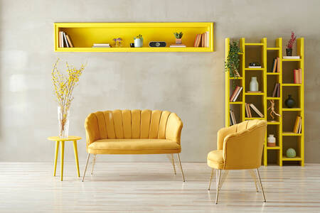 Interni con mobili gialli