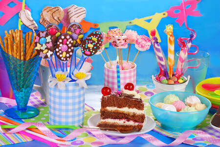 Kleurrijke desserts op tafel