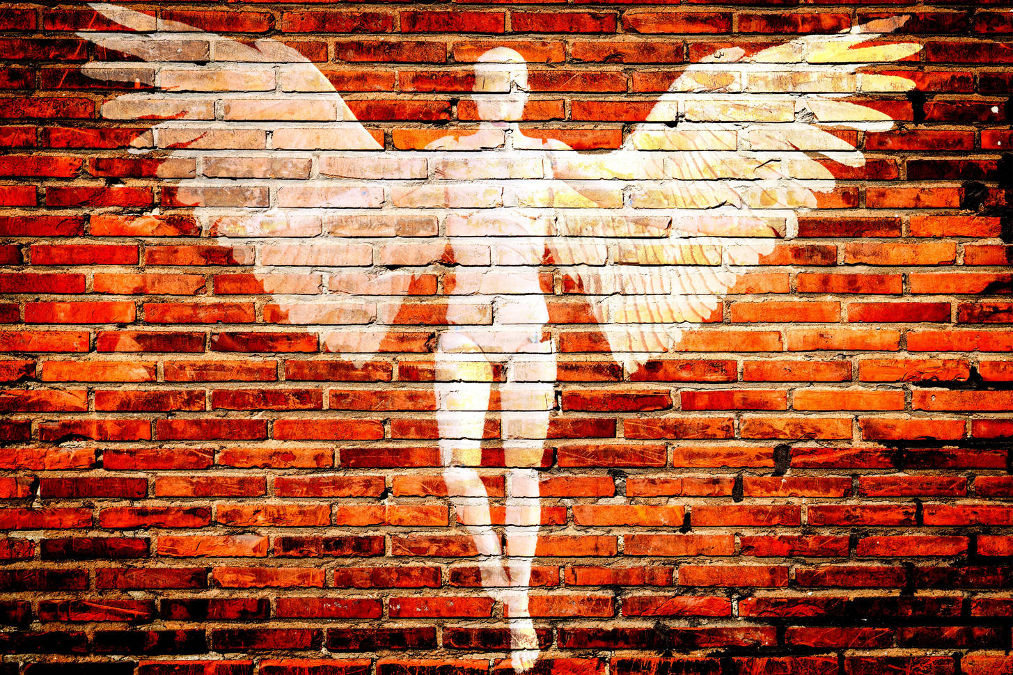 Ангел на стену