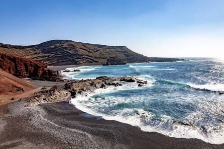 Der El Golfo Strand auf Lanzarote