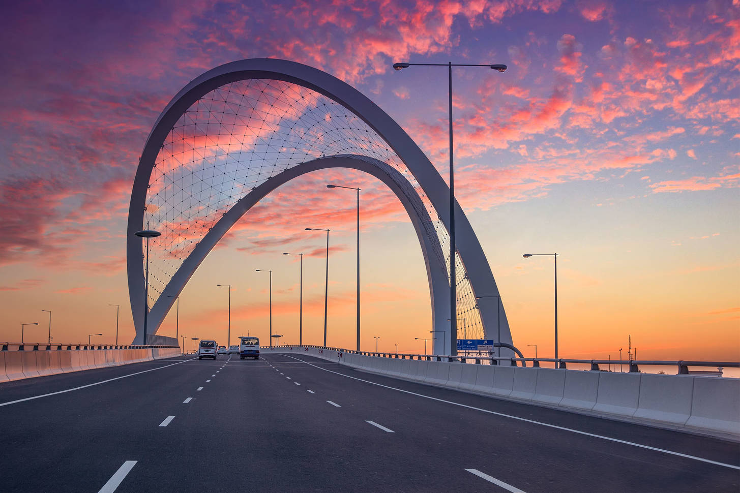 Al arch. Арки Аль-Вахда. Доха мост кольца. Доха Bridge circle. Al Wahda Arches.