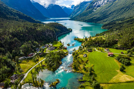 Lago Lovatnet en Noruega