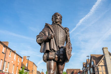 Estatua de William Shakespeare en Stratford-upon-Avon