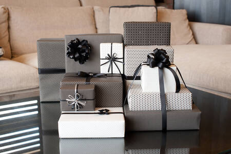 Fekete-fehér ajándékok