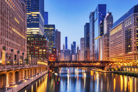 A view of Chicago at night