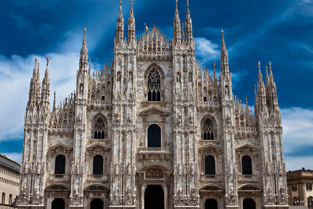 Milan katedrali