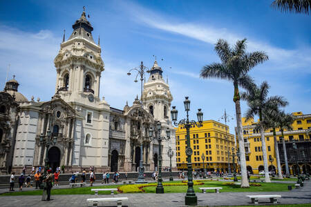 Limai katedrális és a Plaza Mayor