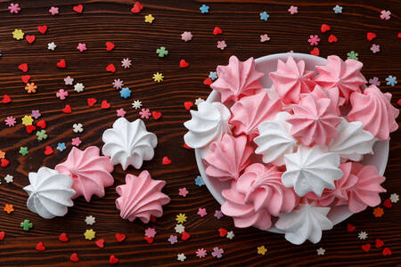 Merengues rosas y blancos