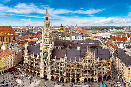 Изглед към Новото кметство в Мюнхен
