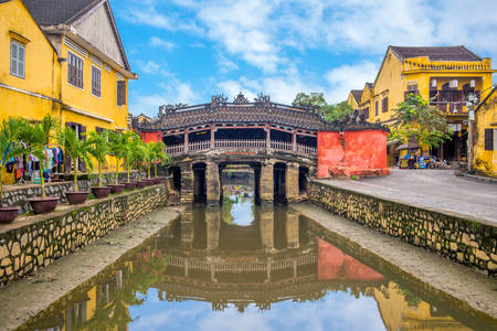 Puente cubierto japonés en Hoi An