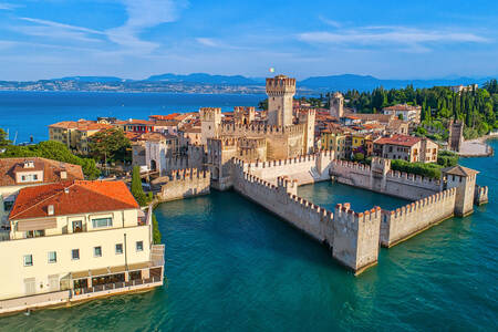 Sirmione şehrinin görünümü