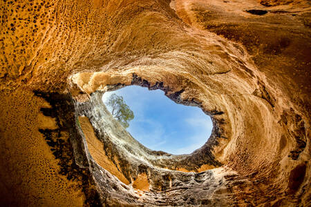 Печера на горі Арабі в Єклі