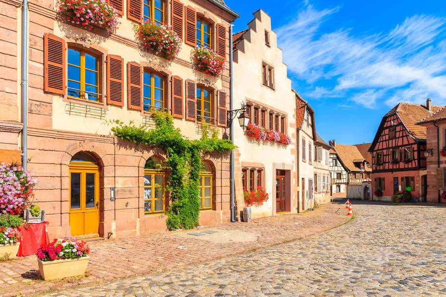 Current time in France, Local Time Zone, DST information | Dayspedia