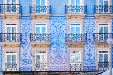Фасад здания в Порту