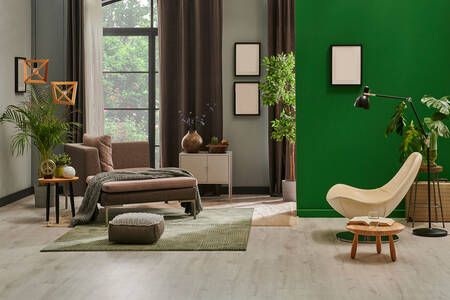 Moderní obývací pokoj se zelenou stěnou