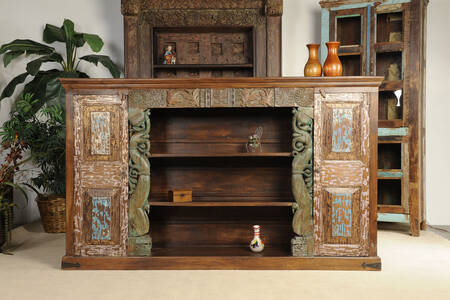 Indická drevená komoda