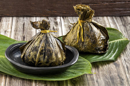 Тамале на банановых листьях