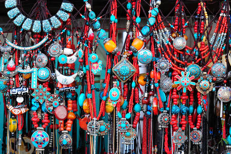 Tibet'teki geleneksel kolyeler