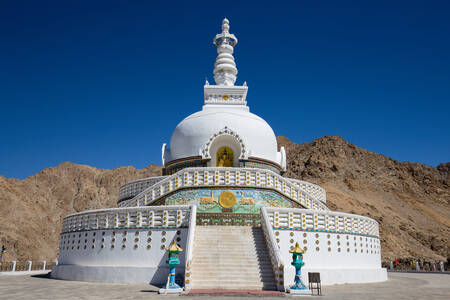 Stupa Šanti
