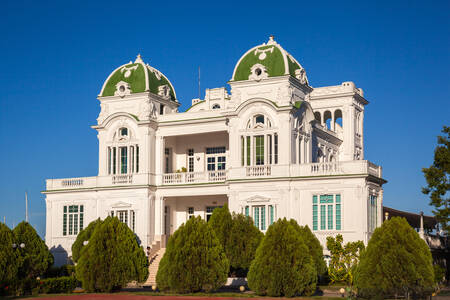 Klub Cienfuegos, Kuba