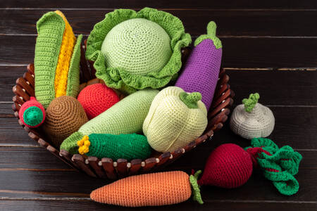 Knitted vegetables