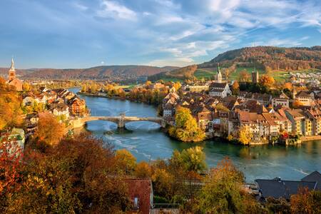 Старе місто Лауфенбург на річці Рейн