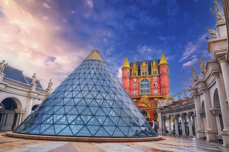 Eclipse Plaza, Ba Na Hills