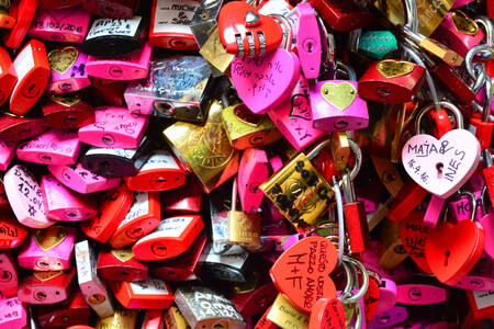 Candados de amor en la torre de televisión de Seúl