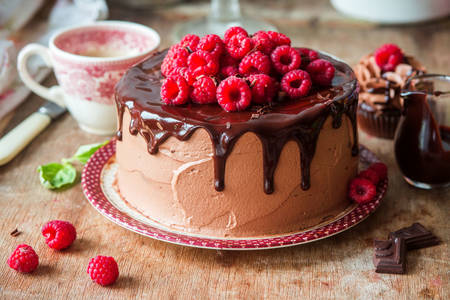 Čokoládový malinový koláč