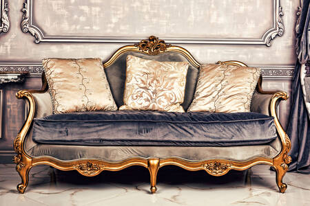 Luxuriöses antikes Sofa