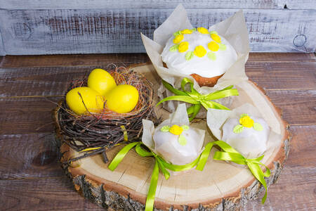 Velikonoční dorty a vejce